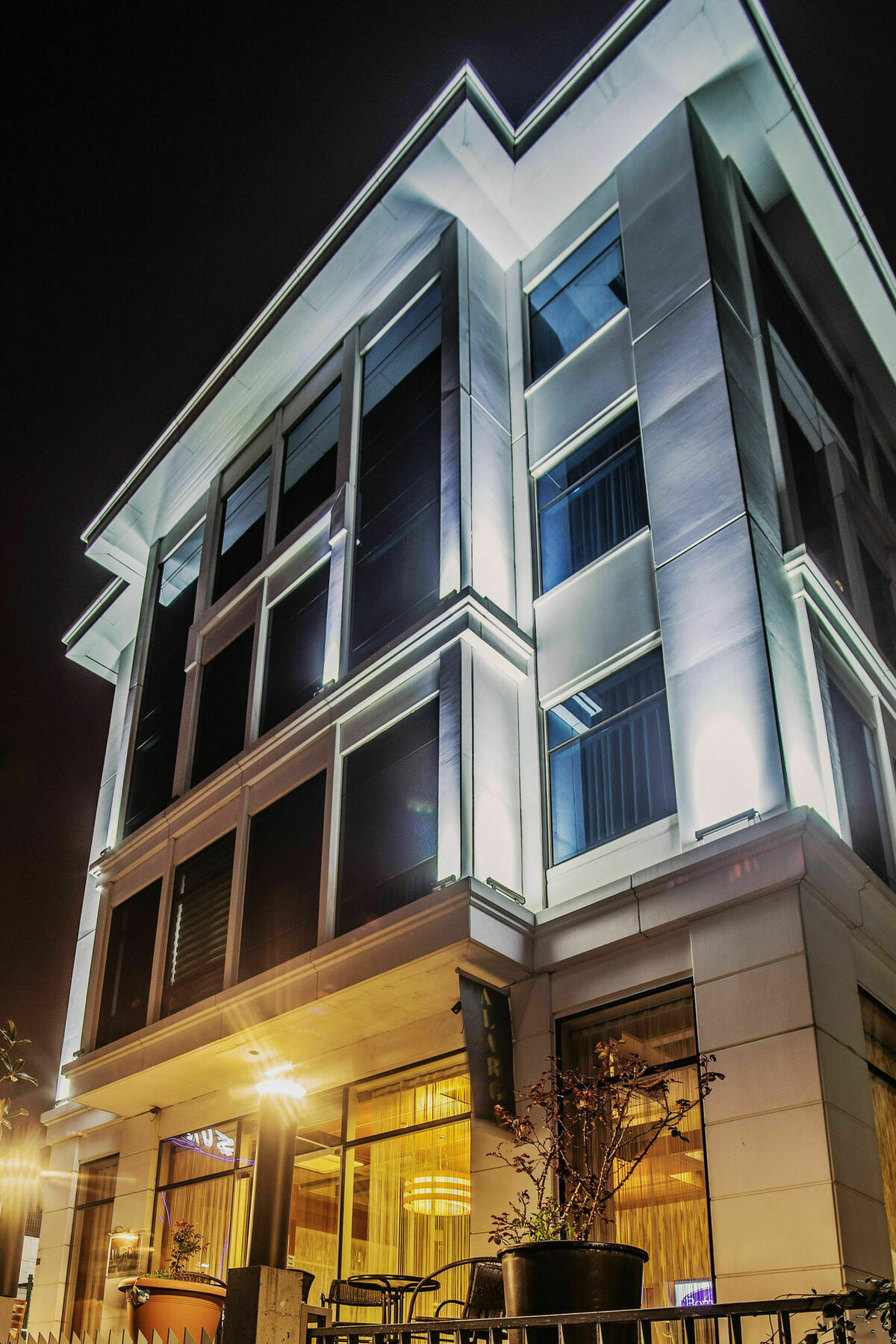 Discovery Hotel Istanbul Exterior photo